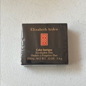 NEW Elizabeth Arden Color Intrigue Eyeshadow Duo in Peacock #06